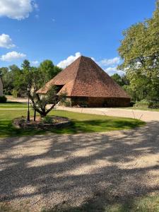 Maisons de vacances Beautiful Farmhouse - 1h40 South Paris : photos des chambres