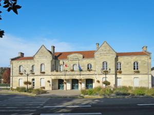 Maisons de vacances Holiday Home Les Acacias - MVT245 by Interhome : photos des chambres