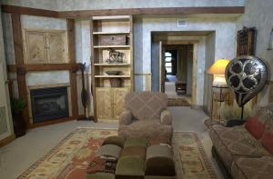 Stunning penthouse with 3,600 sq, ft, of luxury