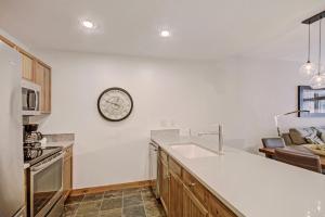 Mountain Thunder M1104