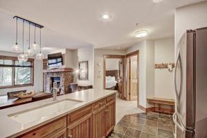 Mountain Thunder M1104