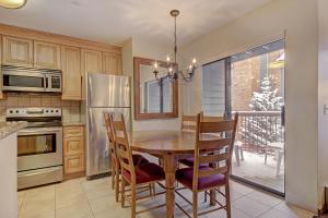 River Mtn Lodge E215D
