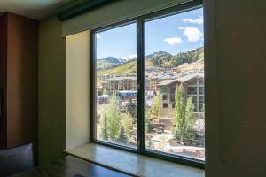 Grand Summit views and location, next to slopes