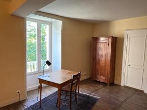 Maisons de vacances Chateau de caractere avec piscine au coeur du Perigord vert : photos des chambres