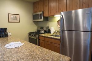 3160 Aspen Grove