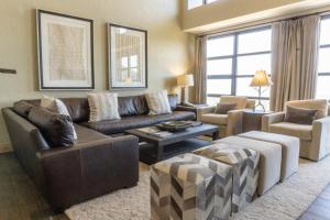 Three Bedroom Penthouse at the base of Canyons