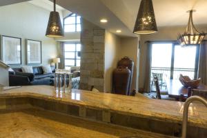 Three Bedroom Penthouse at the base of Canyons