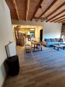 by karakas Λίθινο