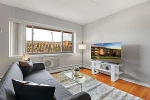 Calm & Cozy 1BR Apt in Arlington Heights - Salem 5A - Rolling Meadows