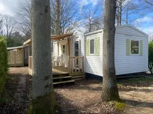 mobil-home au Parc des roches - 莫里尼尚皮尼