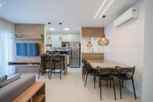 402 Bl 03 Waldgarten Bombinhas - 50 m do Mar - Condomínio de Alto Padrão - Piscina - Academia - Salão de jogos