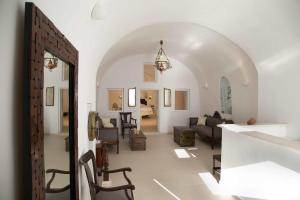 Dimitrios Cave House Santorini Greece