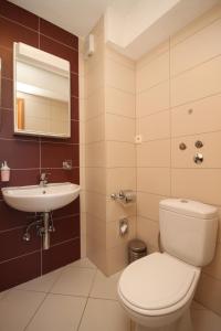 Family friendly apartments with a swimming pool Okrug Gornji, Ciovo - 10401