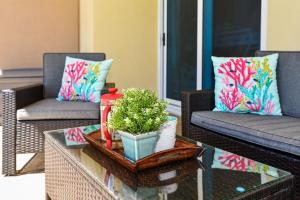 2 Bedroom 2 Bath Luxury condo with Oversized Patio & Outdoor Grill.