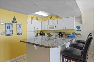 Pelican Beach 0303 by Pelican Beach Management