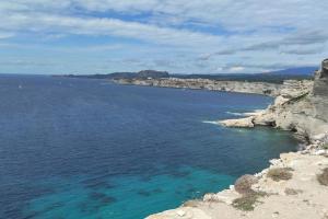 Appartements Studio climatisee dans residence a 5 minutes des plages a pied : photos des chambres