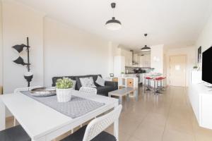Home2Book Stylish&Comfy Apartment Rambla, Terrace
