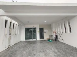 KARAK INDAH HOMESTAY - Karak