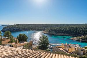 Luxury Villa with panoramic sea views