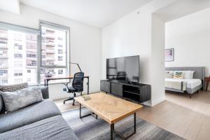 Downtown 1BR w WD Gym nr Grand Central Mkt LAX-371
