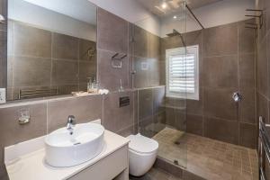 *Self-Check in - Whale Watching Paradise -Central*