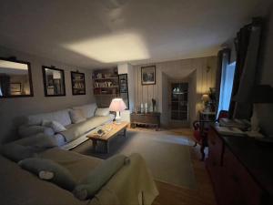 La maison bleue Canelle