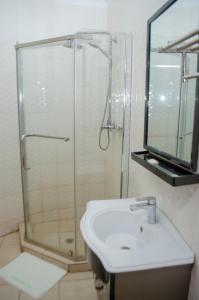 ROYAL SHALOM HOTEL