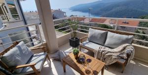Apartment Cami -Stylish apartment with a beautiful seaview