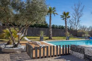 Maisons de vacances In Elsama piscine chauffee : photos des chambres