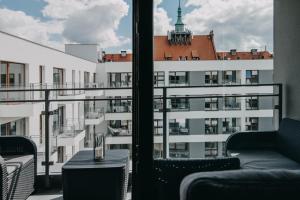 Black&White Bukowska18 B Apartment with Balcony and Garage