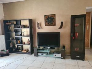 Άνετο, μεγάλο σπίτι κοντά στο μετρό