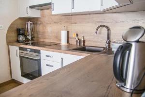 Apartament Wiśniowy Ogród z garażem