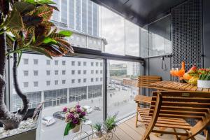 Lumina I Design 2-room Apartments I Parking I Balcony I Mennica Residence