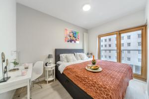 Lumina luxury apartments in Mennica Residence