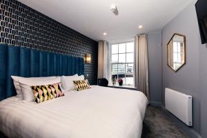 Superior King Room room in The Ferryman Townhouse