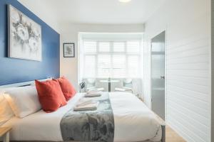 The Modern Cambridge Studio 4