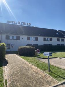 Hotels Kyriad Montargis Amilly : photos des chambres