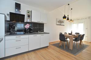 Apartment Majda 2223