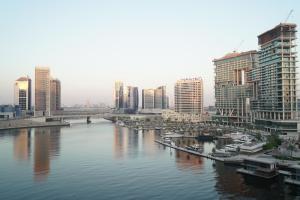 Al Ashrafia Saray Magnificent 3BR Canal Views