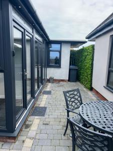 Beach Pad - ground floor - pet friendly