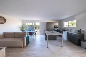 Maison Les portes de l'Océan avec jacuzzi 8/10P - Saumos