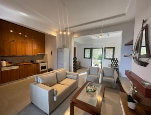 Stay at Beachfront Villa Lilia in Pefkohori, Halkidiki for a Dreamy Vacation