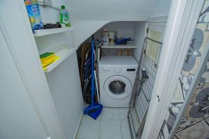 092 Romano Chill Out - Alicante Holiday