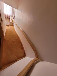 Appartements Duplex cosy & lumineux en plein centre bourg : photos des chambres