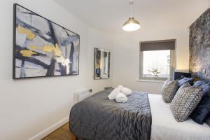 Dixons Yard, City Centre - Free Parking