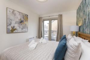 Dixons Yard, City Centre - Free Parking