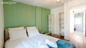 Maisons de vacances Maison Luxe - Au coeur de Niort avec Jardin : photos des chambres