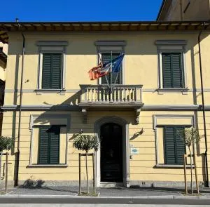 普里马韦拉住宿加早餐别墅酒店 - 比萨