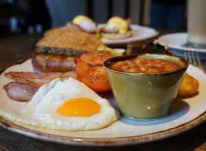 Double Room - Disability Access room in The Crown Inn