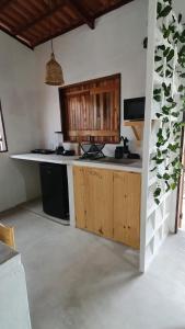 Casa Rústica em Condomínio com Piscina